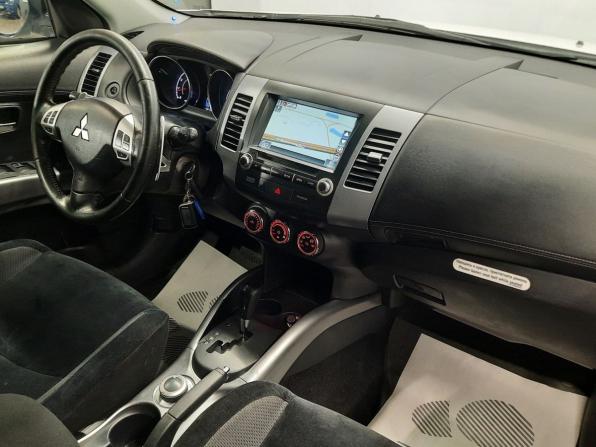 Mitsubishi Outlander II Рестайлинг с пробегом 2010 года, цена 818 000 рублей, 320000 км, внедорожник, Автокод Объявления