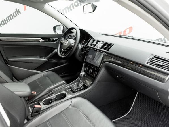 Volkswagen Passat (North America and China) I Рестайлинг с пробегом 2016 года, цена 1 350 000 рублей, 230061 км, седан, Автокод Объявления
