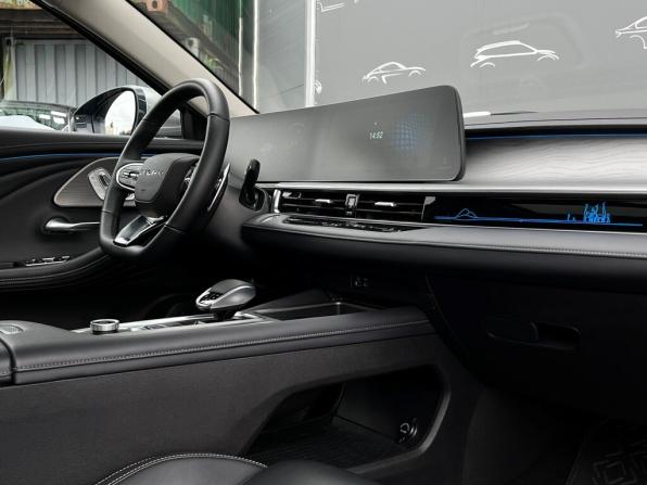 Chery Arrizo 8 с пробегом 2023 года, цена 1 992 600 рублей, 63373 км, седан, Автокод Объявления