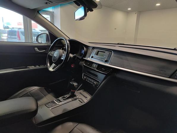 Kia Optima IV Рестайлинг с пробегом 2018 года, цена 1 724 000 рублей, 159699 км, седан, Автокод Объявления