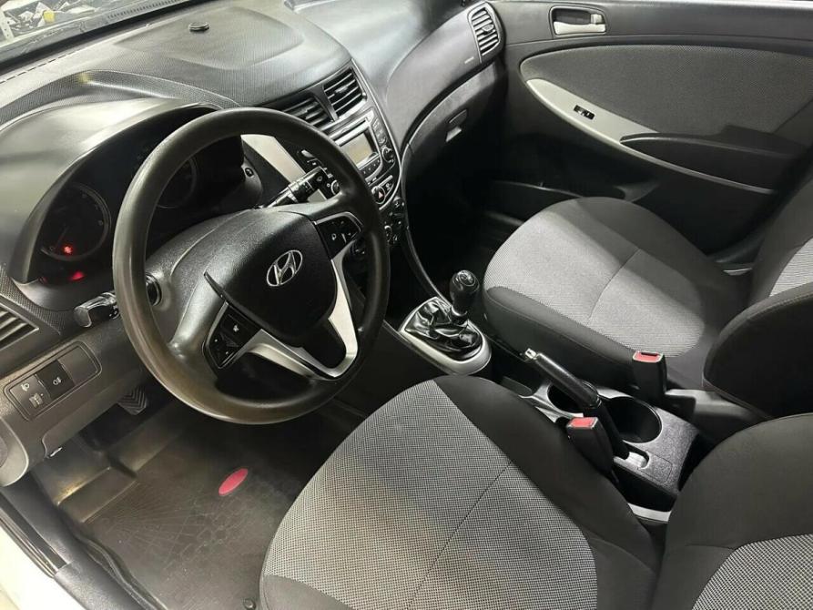 Hyundai Solaris I Набережные Челны  - изображение 8