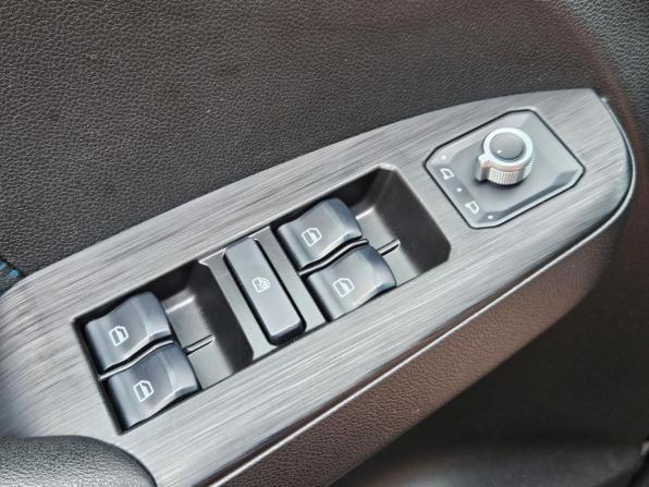 Haval Jolion I с пробегом 2023 года, цена 1 849 000 рублей, 33317 км, внедорожник, Автокод Объявления