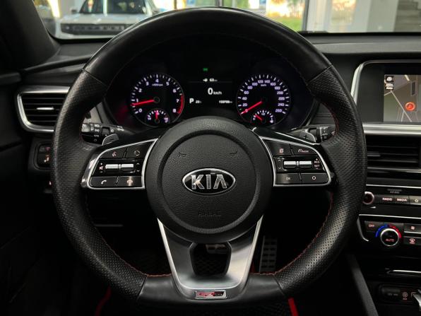 Kia Optima IV Рестайлинг с пробегом 2018 года, цена 1 890 000 рублей, 159779 км, седан, Автокод Объявления