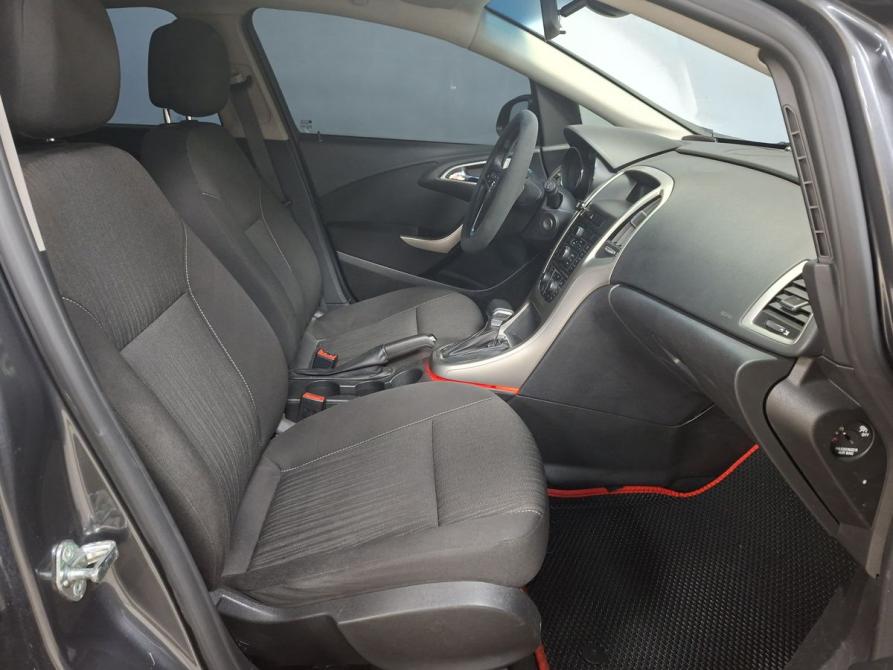 Opel Astra J Москва  - изображение 10