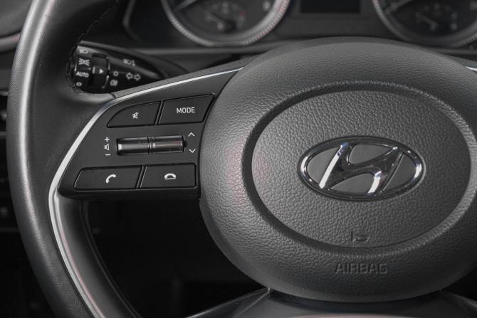Hyundai Sonata VIII (DN8) с пробегом 2022 года, цена 2 629 000 рублей, 60400 км, седан, Автокод Объявления