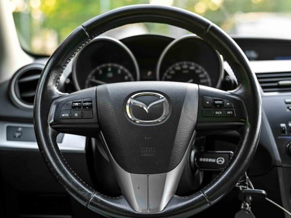 Mazda 3 II (BL) Рестайлинг с пробегом 2012 года, цена 760 000 рублей, 240998 км, хэтчбек, Автокод Объявления