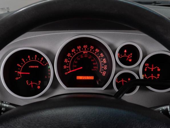 Toyota Tundra II с пробегом 2009 года, цена 2 850 000 рублей, 329131 км, offers.body_type.unknown, Автокод Объявления