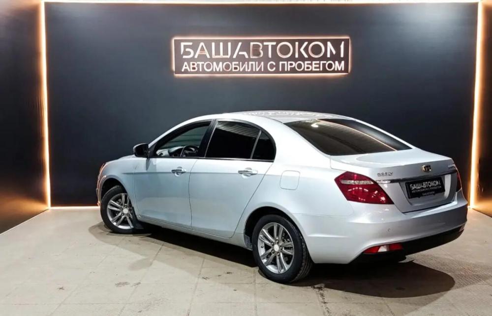 Geely Emgrand 7 I Рестайлинг Уфа  - изображение 7