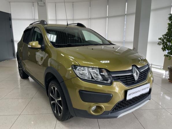 Renault Sandero II с пробегом 2017 года, цена 920 000 рублей, 102655 км, хэтчбек, Автокод Объявления