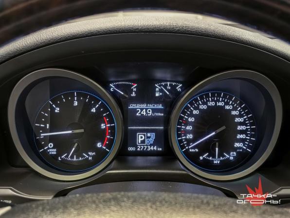 Toyota Land Cruiser 200 Series Рестайлинг 1 с пробегом 2013 года, цена 3 048 000 рублей, 270000 км, внедорожник, Автокод Объявления