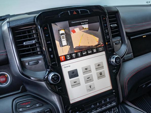 Ram 1500 V с пробегом 2022 года, цена 15 600 000 рублей, 9256 км, offers.body_type.unknown, Автокод Объявления