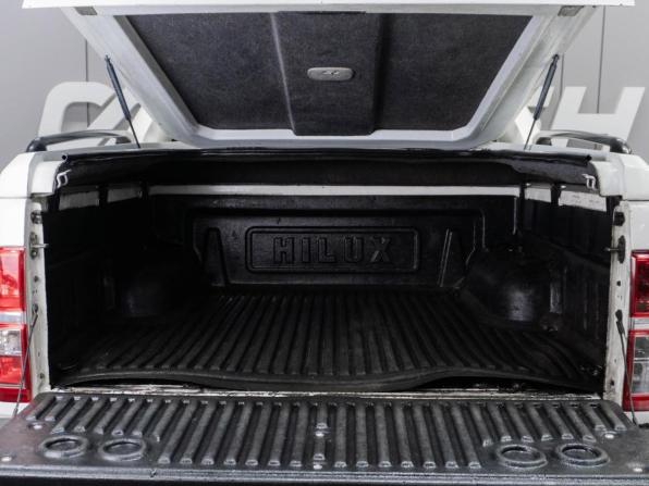 Toyota Hilux VII Рестайлинг с пробегом 2014 года, цена 1 399 000 рублей, 373707 км, offers.body_type.unknown, Автокод Объявления