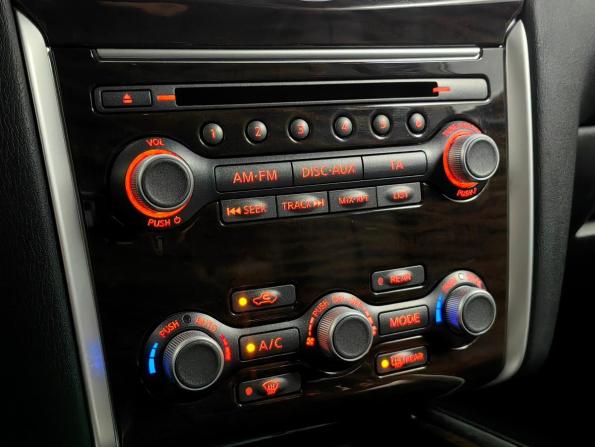 Nissan Pathfinder IV с пробегом 2015 года, цена 1 555 000 рублей, 161444 км, внедорожник, Автокод Объявления