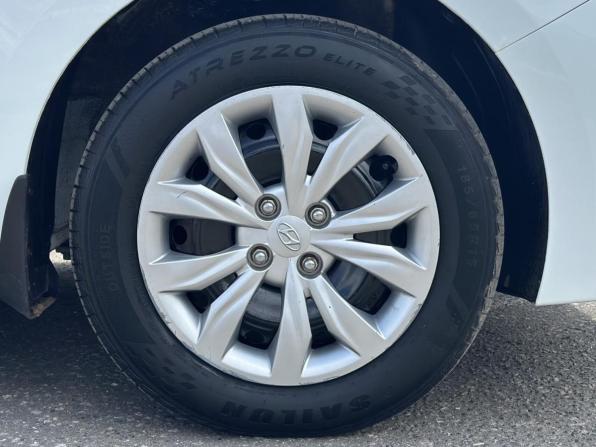 Hyundai Solaris II с пробегом 2018 года, цена 1 190 000 рублей, 178203 км, седан, Автокод Объявления