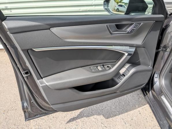 Audi A6 V (C8) с пробегом 2022 года, цена 4 699 000 рублей, 67124 км, седан, Автокод Объявления