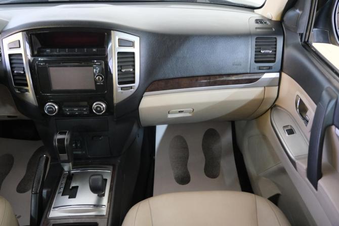 Mitsubishi Pajero IV Рестайлинг 2 с пробегом 2017 года, цена 3 199 000 рублей, 101200 км, внедорожник, Автокод Объявления