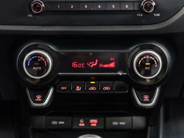 Kia Rio IV с пробегом 2017 года, цена 1 348 000 рублей, 76545 км, седан, Автокод Объявления