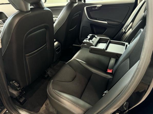 Volvo XC60 I Рестайлинг с пробегом 2017 года, цена 2 250 000 рублей, 179000 км, внедорожник, Автокод Объявления