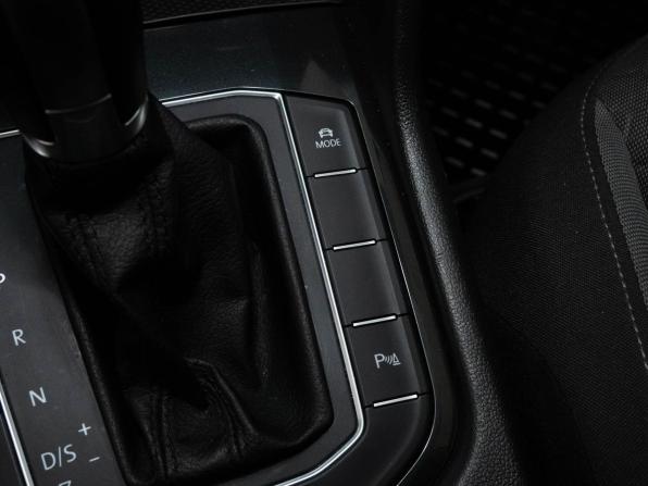 Volkswagen Tiguan II с пробегом 2017 года, цена 2 325 000 рублей, 92000 км, внедорожник, Автокод Объявления