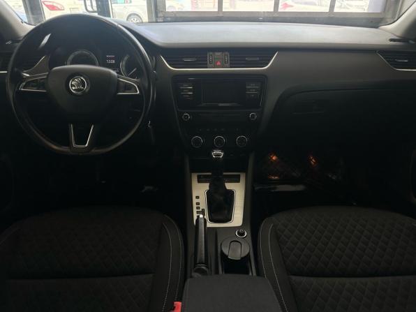 Skoda Octavia III (A7) с пробегом 2016 года, цена 1 349 000 рублей, 220619 км, лифтбек, Автокод Объявления