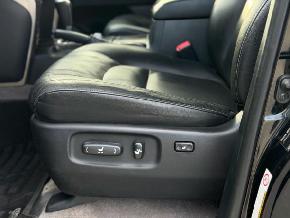 Toyota Land Cruiser 200 Series Рестайлинг 1 с пробегом 2012 года, цена 3 370 000 рублей, 153674 км, внедорожник, Автокод Объявления