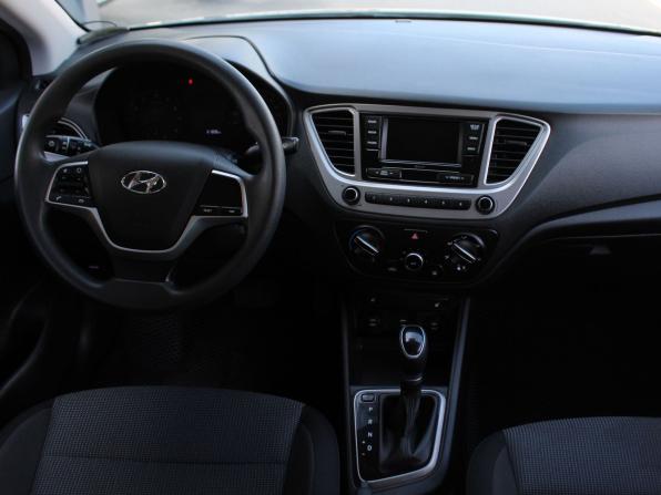 Hyundai Solaris II Рестайлинг с пробегом 2020 года, цена 1 679 000 рублей, 61807 км, седан, Автокод Объявления