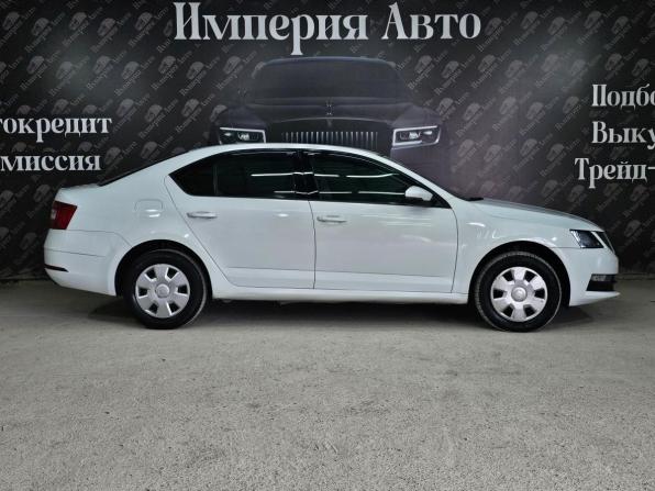 Skoda Octavia III (A7) Рестайлинг с пробегом 2019 года, цена 970 000 рублей, 158000 км, лифтбек, Автокод Объявления