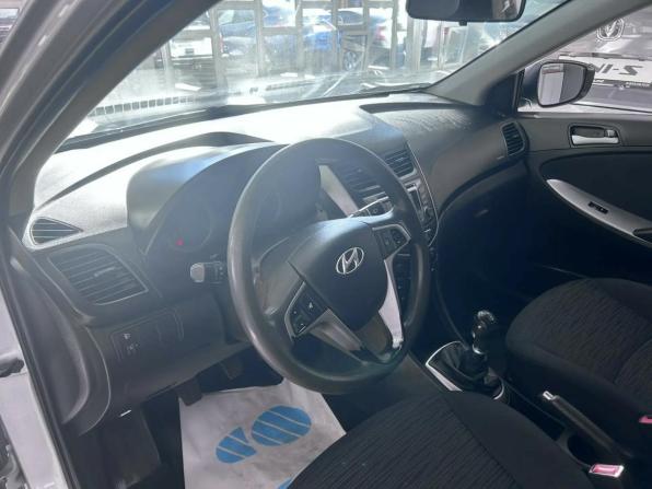 Hyundai Solaris I Рестайлинг с пробегом 2015 года, цена 794 000 рублей, 226000 км, седан, Автокод Объявления