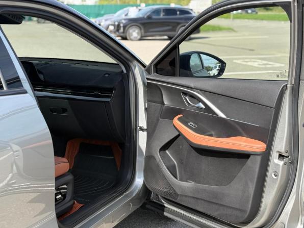 Omoda C5 I с пробегом 2023 года, цена 1 800 000 рублей, 20137 км, внедорожник, Автокод Объявления