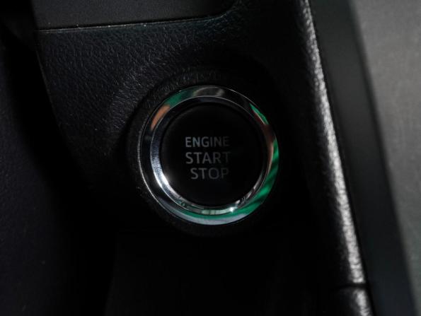 Toyota Camry VII (XV50) с пробегом 2012 года, цена 1 649 000 рублей, 160172 км, седан, Автокод Объявления