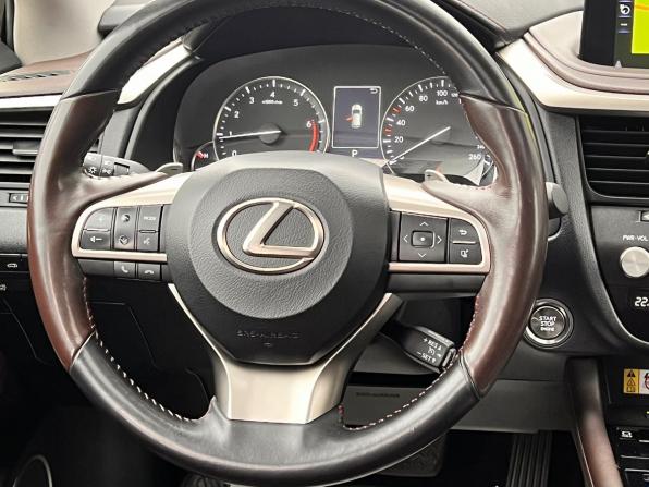 Lexus RX IV Рестайлинг с пробегом 2019 года, цена 4 900 000 рублей, 82000 км, внедорожник, Автокод Объявления