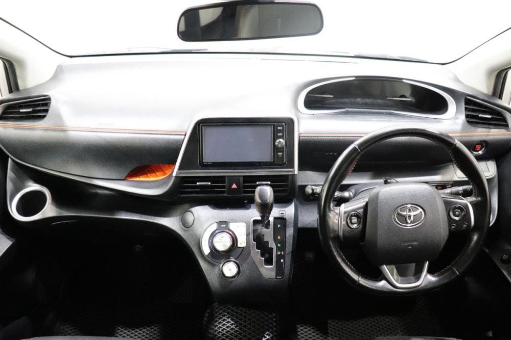 Toyota Sienta II Иркутск  - изображение 16