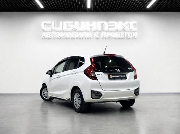 Honda Fit III с пробегом 2016 года, цена 1 050 000 рублей, 79300 км, хэтчбек, Автокод Объявления