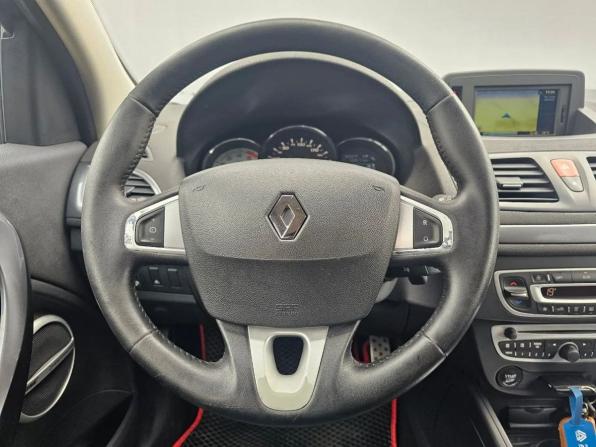 Renault Megane III с пробегом 2011 года, цена 719 000 рублей, 365819 км, универсал, Автокод Объявления