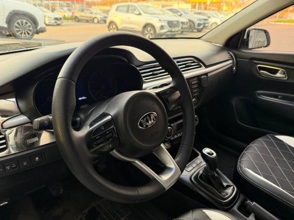 Kia Rio IV с пробегом 2017 года, цена 1 120 000 рублей, 198454 км, седан, Автокод Объявления