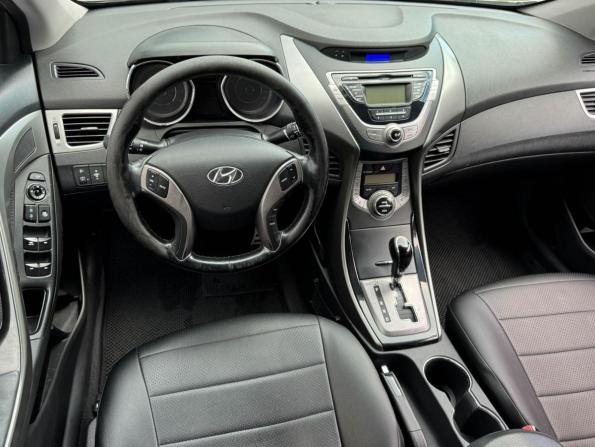 Hyundai Elantra V (MD) с пробегом 2013 года, цена 979 000 рублей, 216570 км, седан, Автокод Объявления