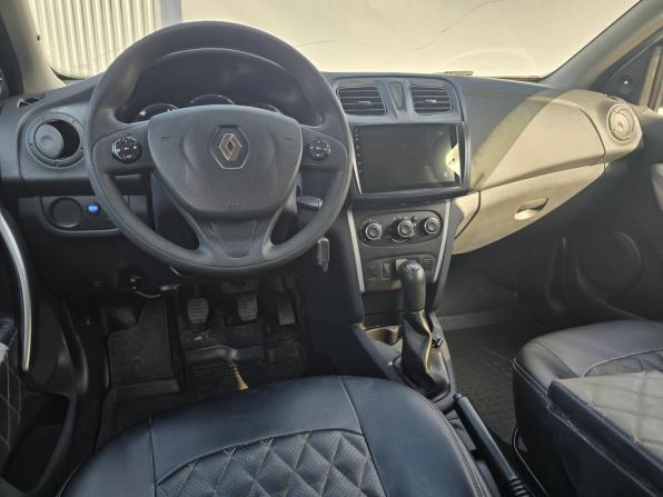 Renault Logan II с пробегом 2016 года, цена 699 000 рублей, 193000 км, седан, Автокод Объявления