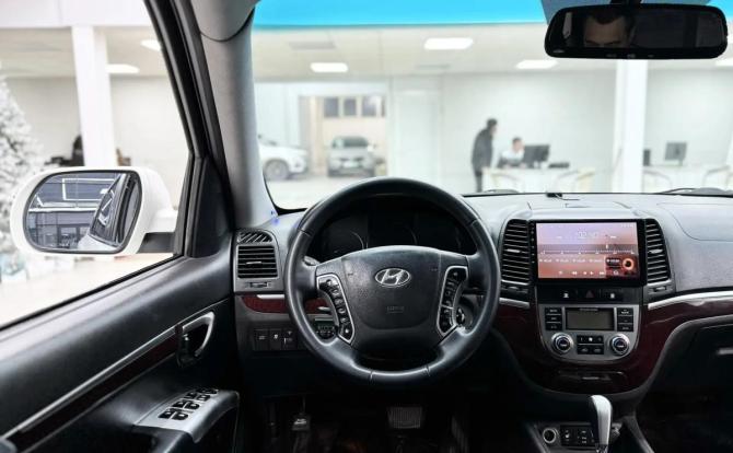 Hyundai Santa Fe II Рестайлинг с пробегом 2011 года, цена 1 099 000 рублей, 303238 км, внедорожник, Автокод Объявления