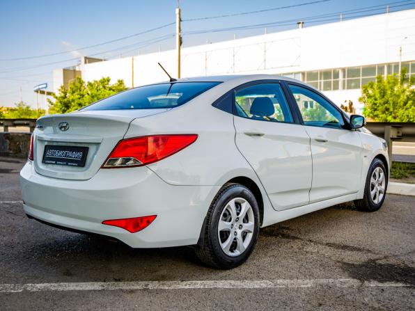 Hyundai Solaris I Рестайлинг с пробегом 2015 года, цена 824 000 рублей, 134362 км, седан, Автокод Объявления