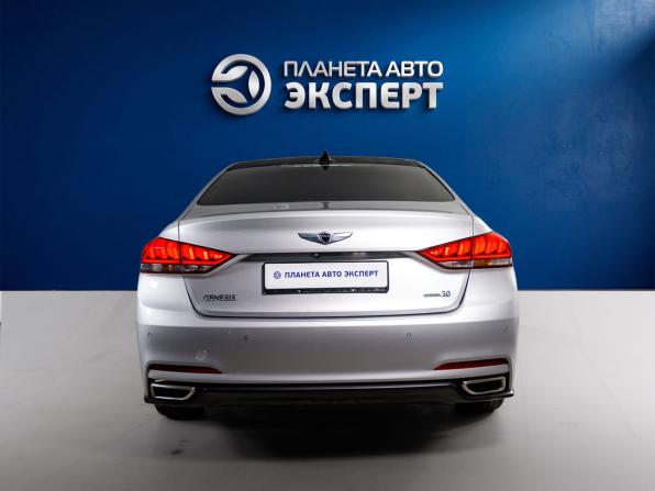 Hyundai Genesis II с пробегом 2016 года, цена 2 200 000 рублей, 102094 км, седан, Автокод Объявления