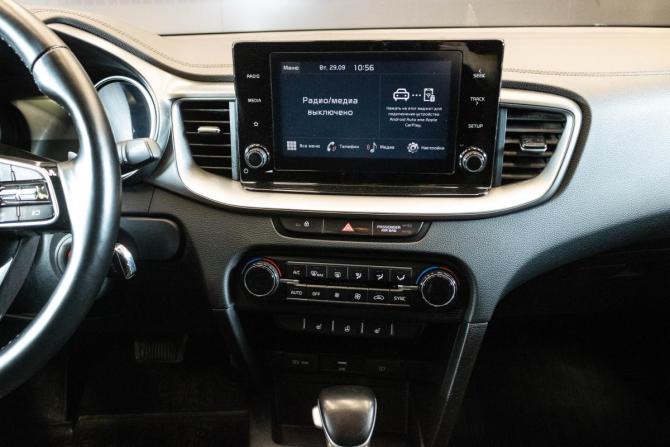 Kia Ceed III Рестайлинг с пробегом 2022 года, цена 2 080 000 рублей, 48167 км, универсал, Автокод Объявления
