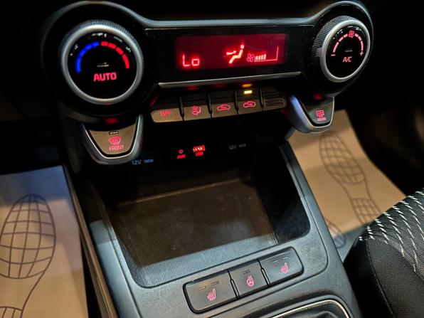 Kia Rio IV с пробегом 2018 года, цена 1 180 000 рублей, 145761 км, седан, Автокод Объявления
