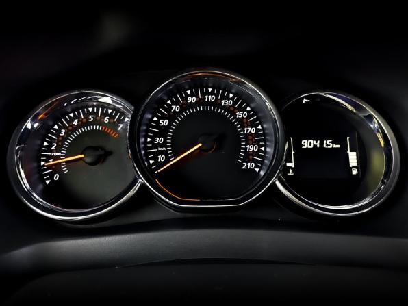 Renault Sandero II Рестайлинг с пробегом 2019 года, цена 1 240 000 рублей, 32690 км, хэтчбек, Автокод Объявления