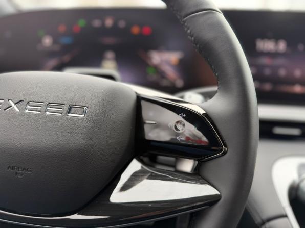 Exeed RX с пробегом 2023 года, цена 2 960 000 рублей, 50114 км, внедорожник, Автокод Объявления