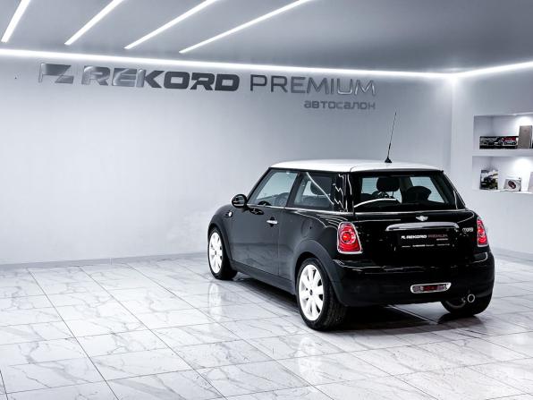 Mini Hatch II (R56) Рестайлинг с пробегом 2011 года, цена 1 200 000 рублей, 64789 км, хэтчбек, Автокод Объявления