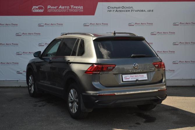 Volkswagen Tiguan II Рестайлинг с пробегом 2021 года, цена 2 480 000 рублей, 102990 км, внедорожник, Автокод Объявления
