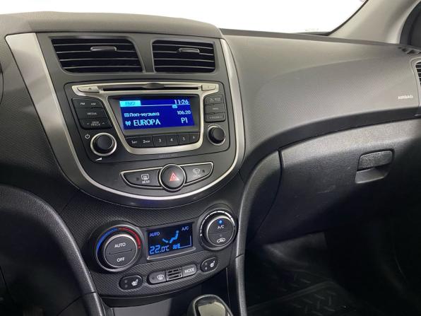 Hyundai Solaris I Рестайлинг с пробегом 2015 года, цена 1 089 000 рублей, 75707 км, седан, Автокод Объявления