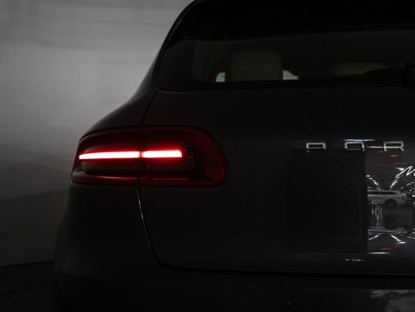 Porsche Macan I с пробегом 2017 года, цена 3 149 700 рублей, 148306 км, внедорожник, Автокод Объявления