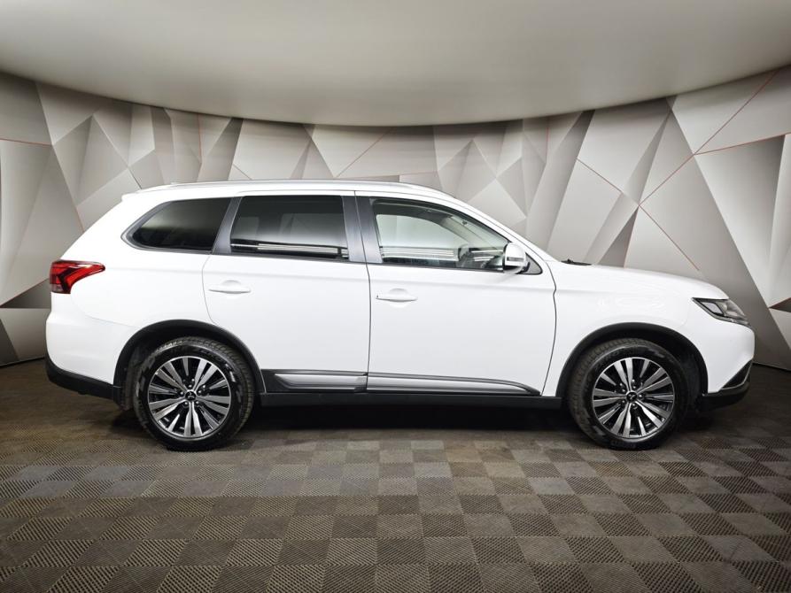 Mitsubishi Outlander III Рестайлинг 3 Москва  - изображение 6
