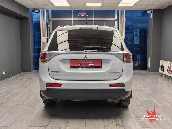 Mitsubishi Outlander III с пробегом 2014 года, цена 1 455 000 рублей, 150000 км, внедорожник, Автокод Объявления